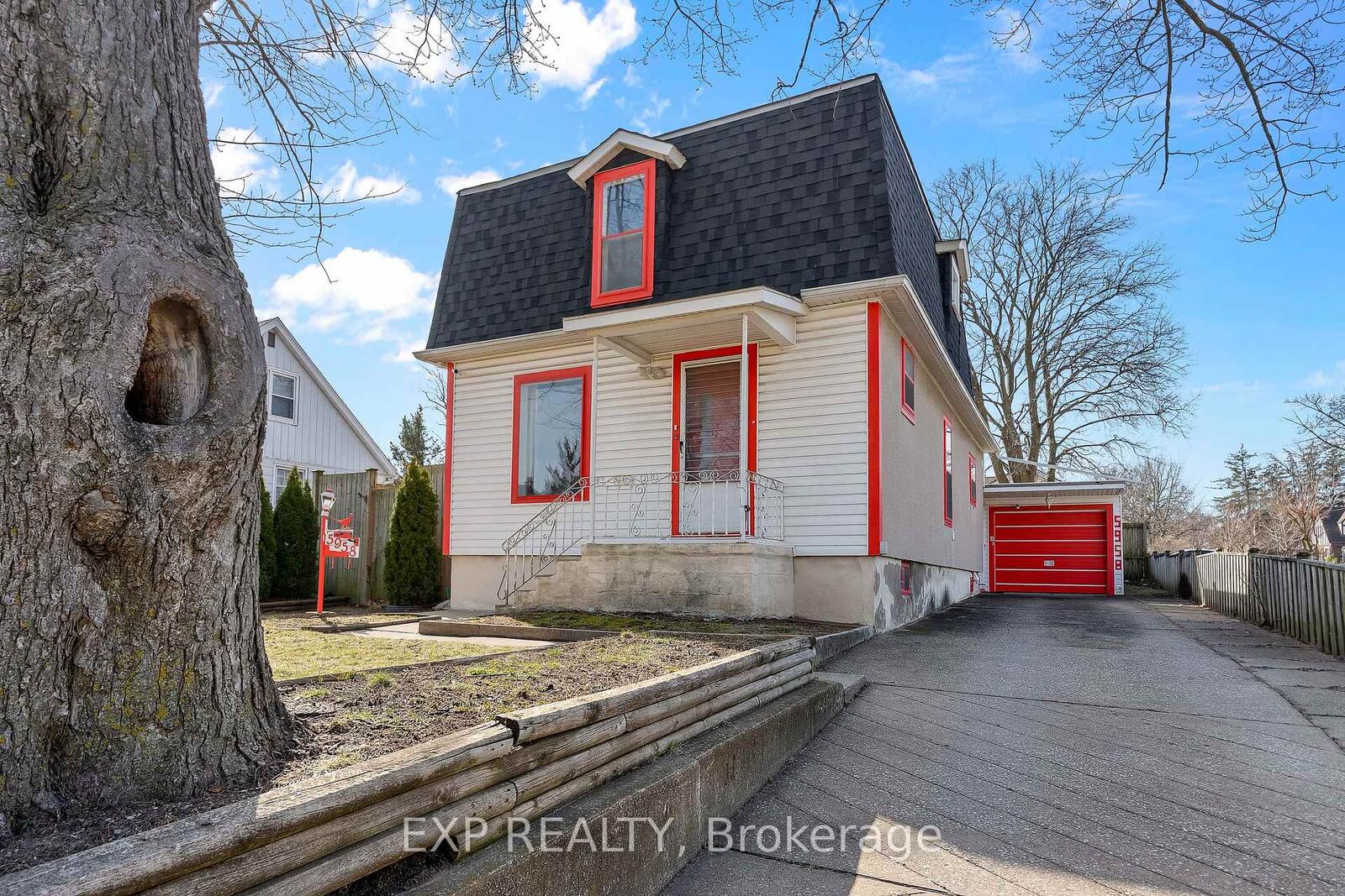 Property Photo: 5958 Summer Street ON L2G 1M3