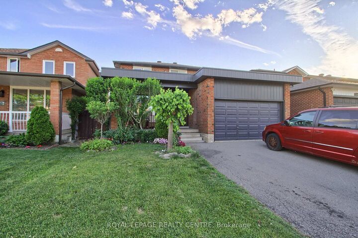 Property Photo: 3102 Nawbrook Road ON L4X 2V5
