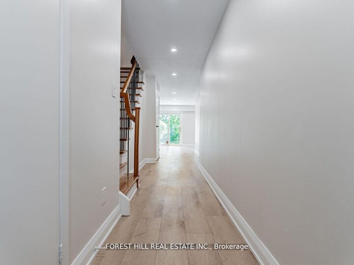 Property Photo: 2120 Rathburn Road E 37 ON L4W 2S8