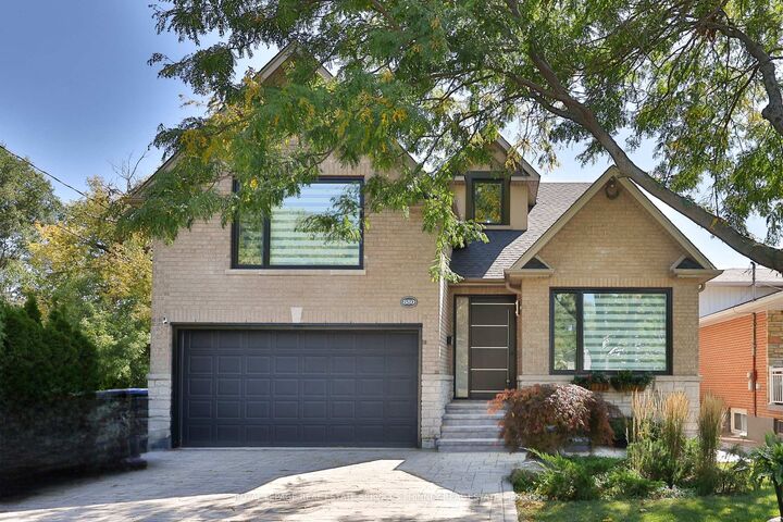 880 6th Street — photo 1