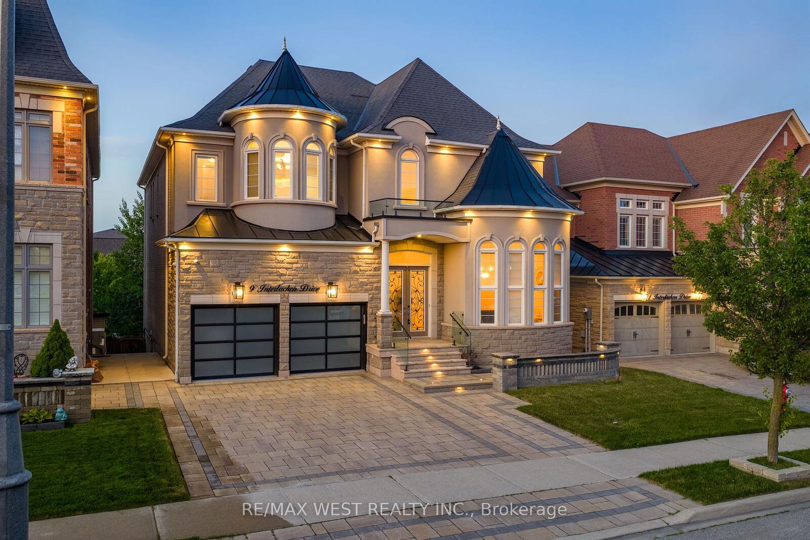 Property Photo: 9 Interlacken Drive ON L6X 0Y1