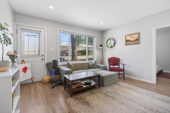 Property Photo: 745 Evergreen Rd BC V9W 3R7