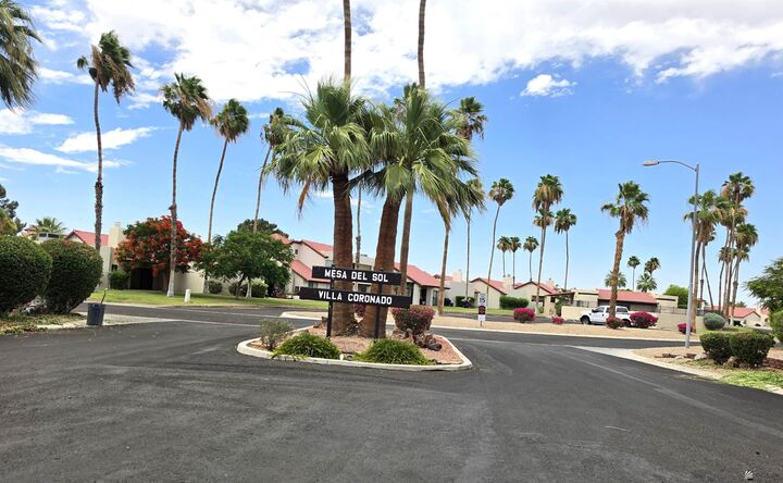 Property Photo: 12172 E Via Loma Vista #13 AZ 85367