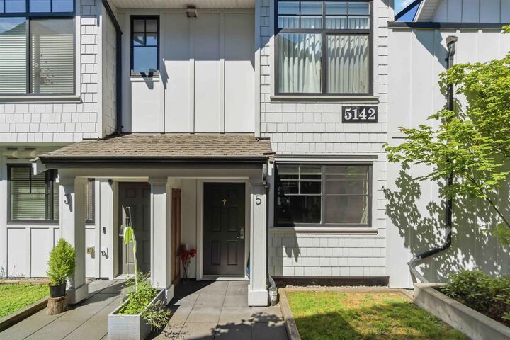 Property Photo:  5142 Canada Way 5  BC V5E 0C3 