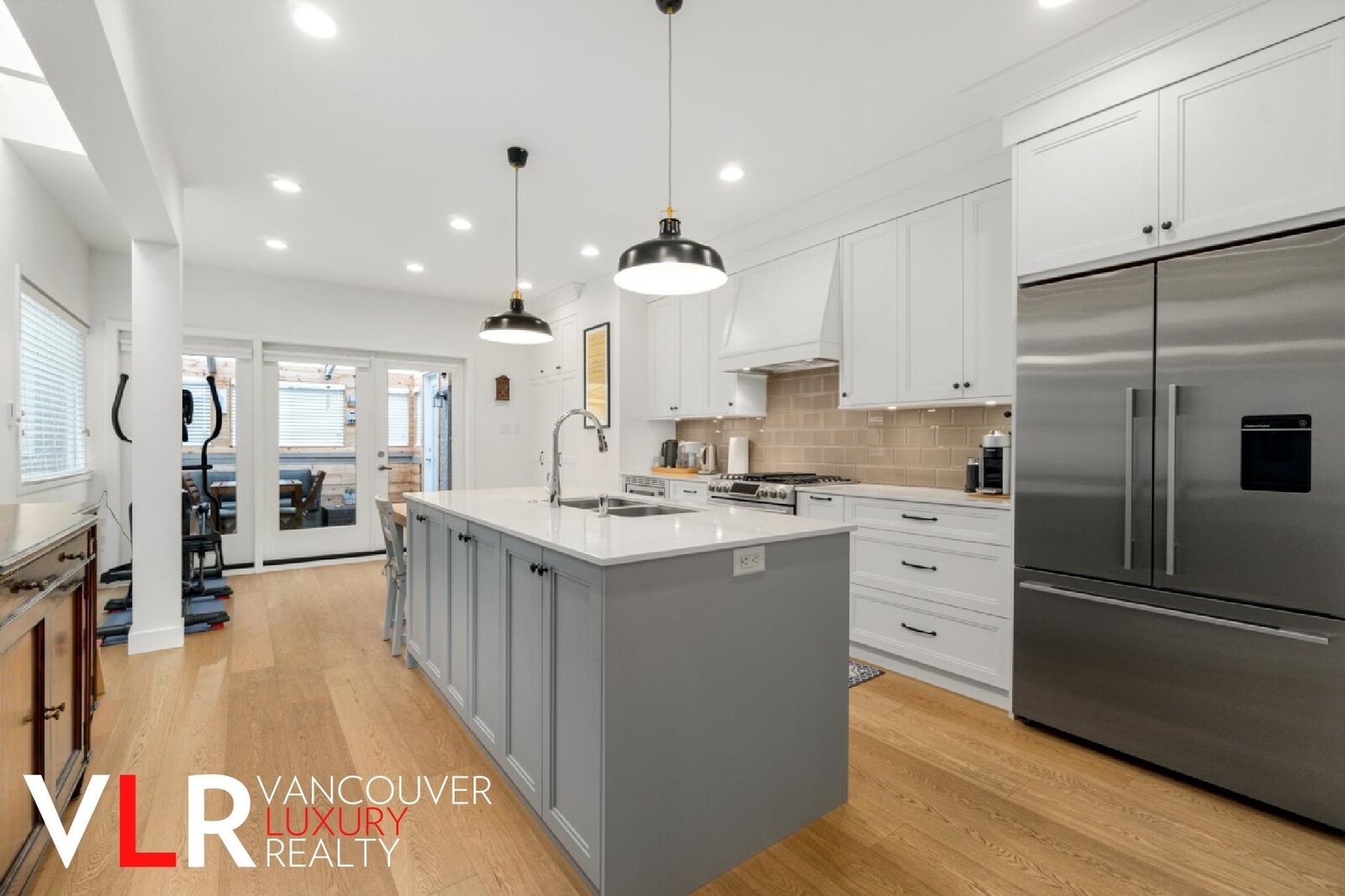 Property Photo:  2535 York Avenue 103  BC V6K 1E4 