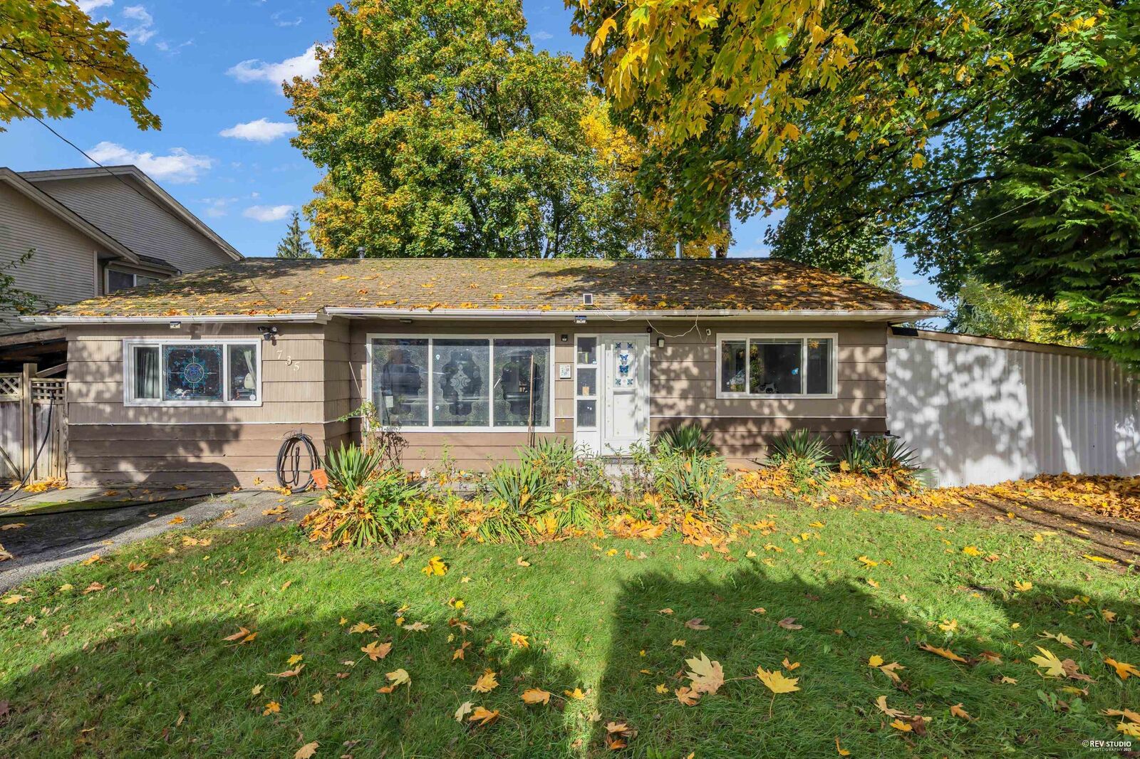 Property Photo: 735 Lea Avenue BC V3J 4H4