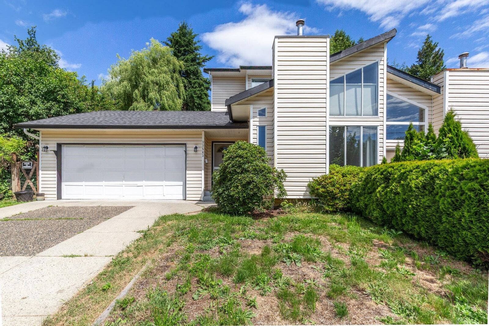 Property Photo:  33563A 2nd Avenue  BC V2V 6J3 
