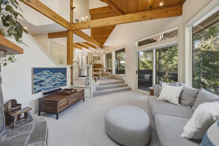 6117 Eagle Drive 205 — photo 1