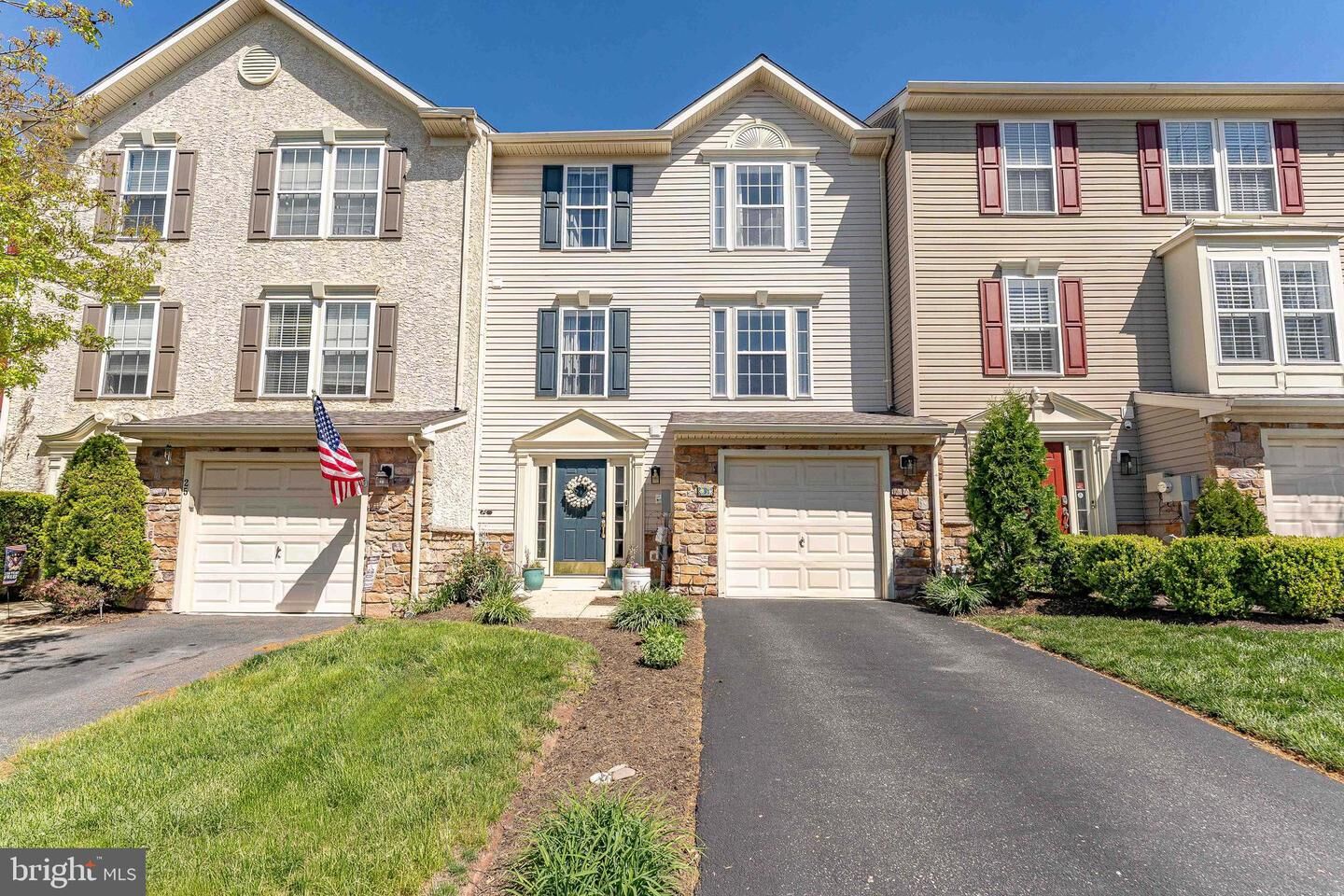 Property Photo: 27 Creekside Drive PA 19464