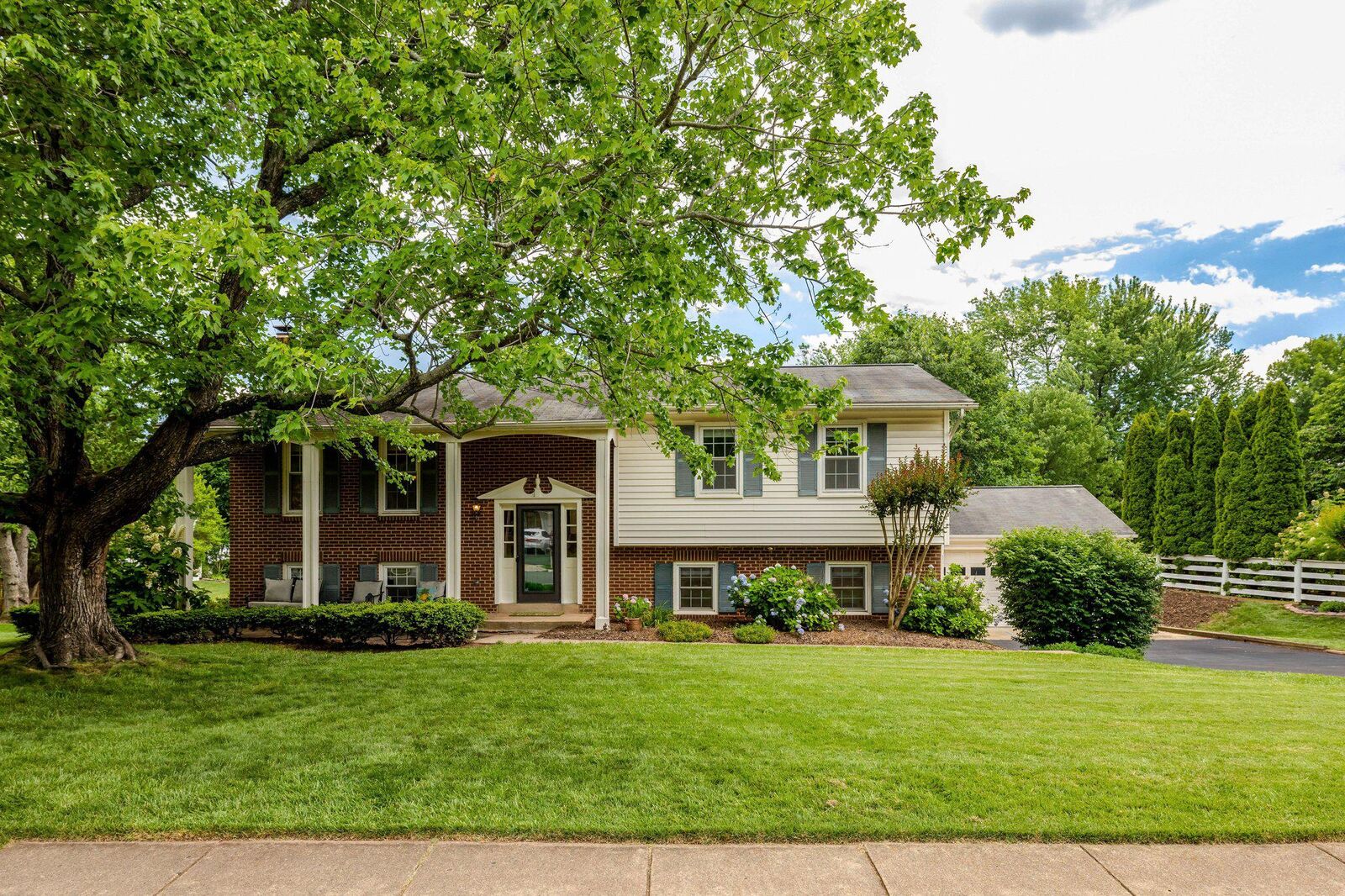 Property Photo: 3213 Allness Lane VA 20171