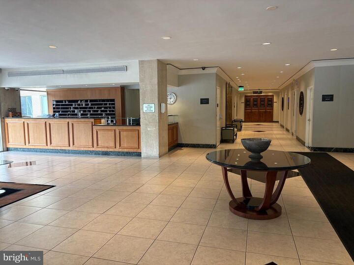 Property Photo: 10401 Grosvenor Place 817 MD 20852