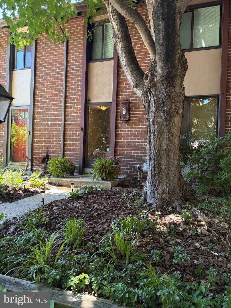 Property Photo:  8938 Footed Ridge  MD 21045 