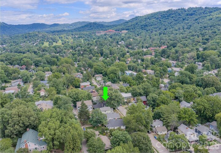 Property Photo: 49 Madison Avenue NC 28801