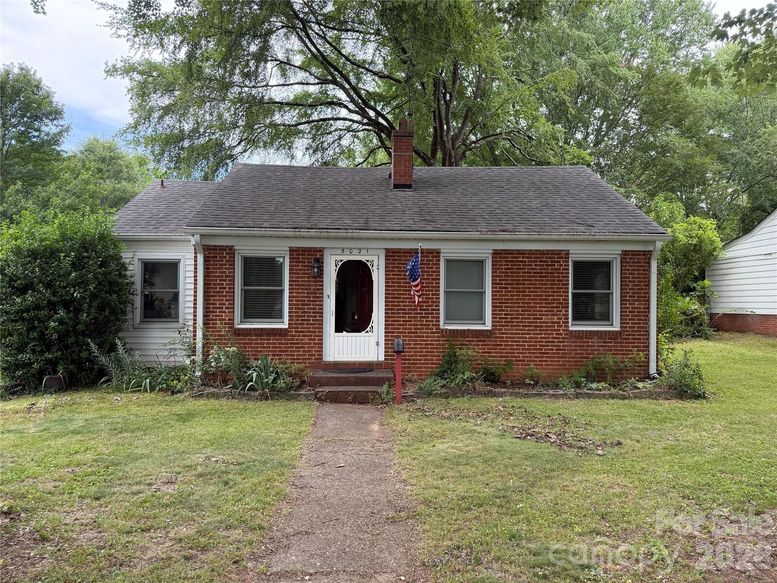 Property Photo: 5021 Elder Avenue NC 28205