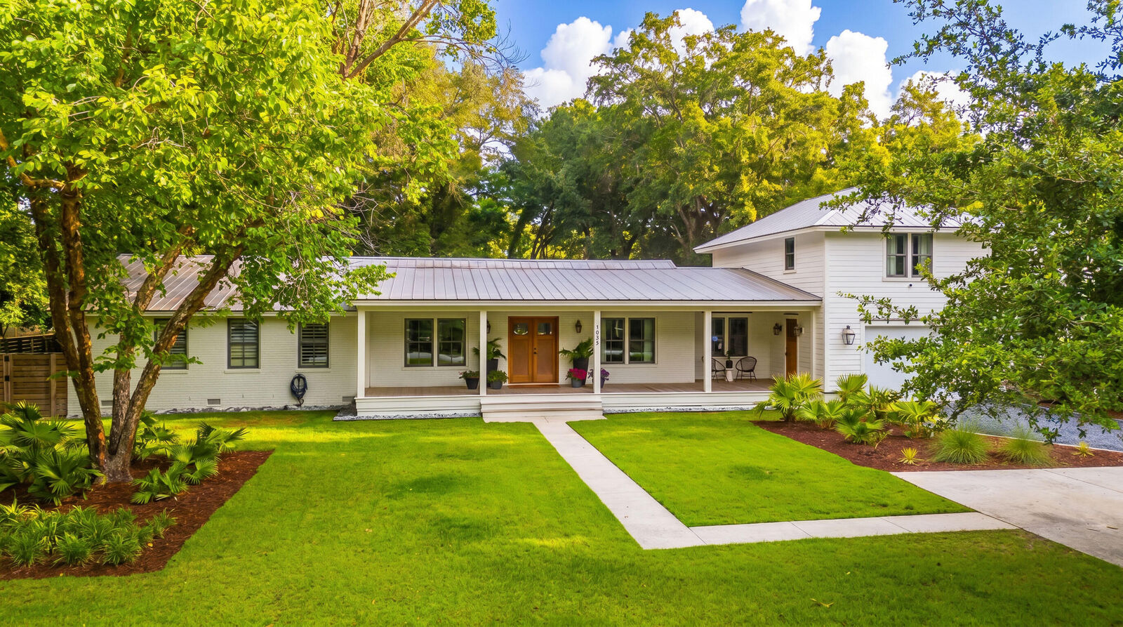 Property Photo:  1035 Lakeview Drive  SC 29464 