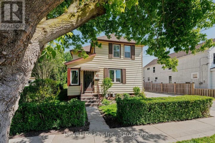 Property Photo:  92 Saint Arnaud Street  ON L3K 1M1 