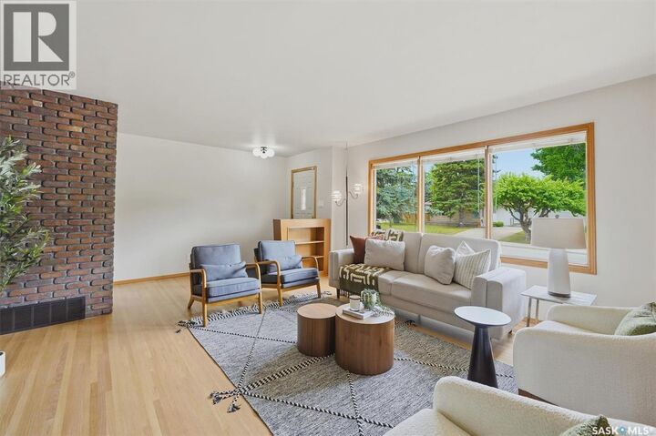 Property Photo:  2406 Clarence Avenue S  SK S7J 1M1 