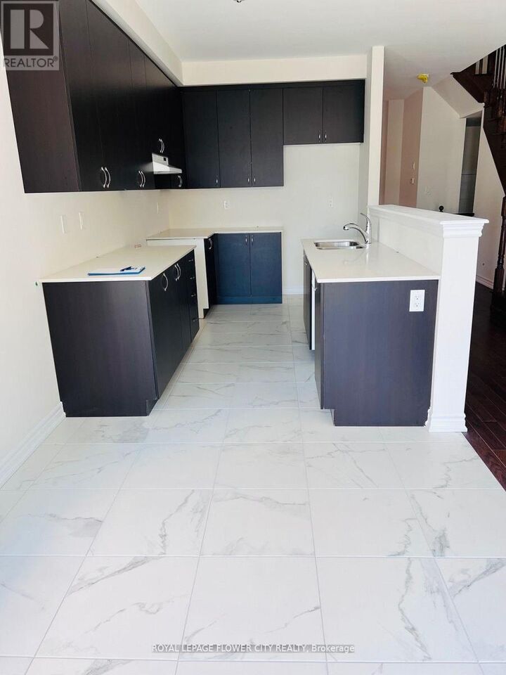 Property Photo:  60 Tundra Road  ON L7C 2E9 