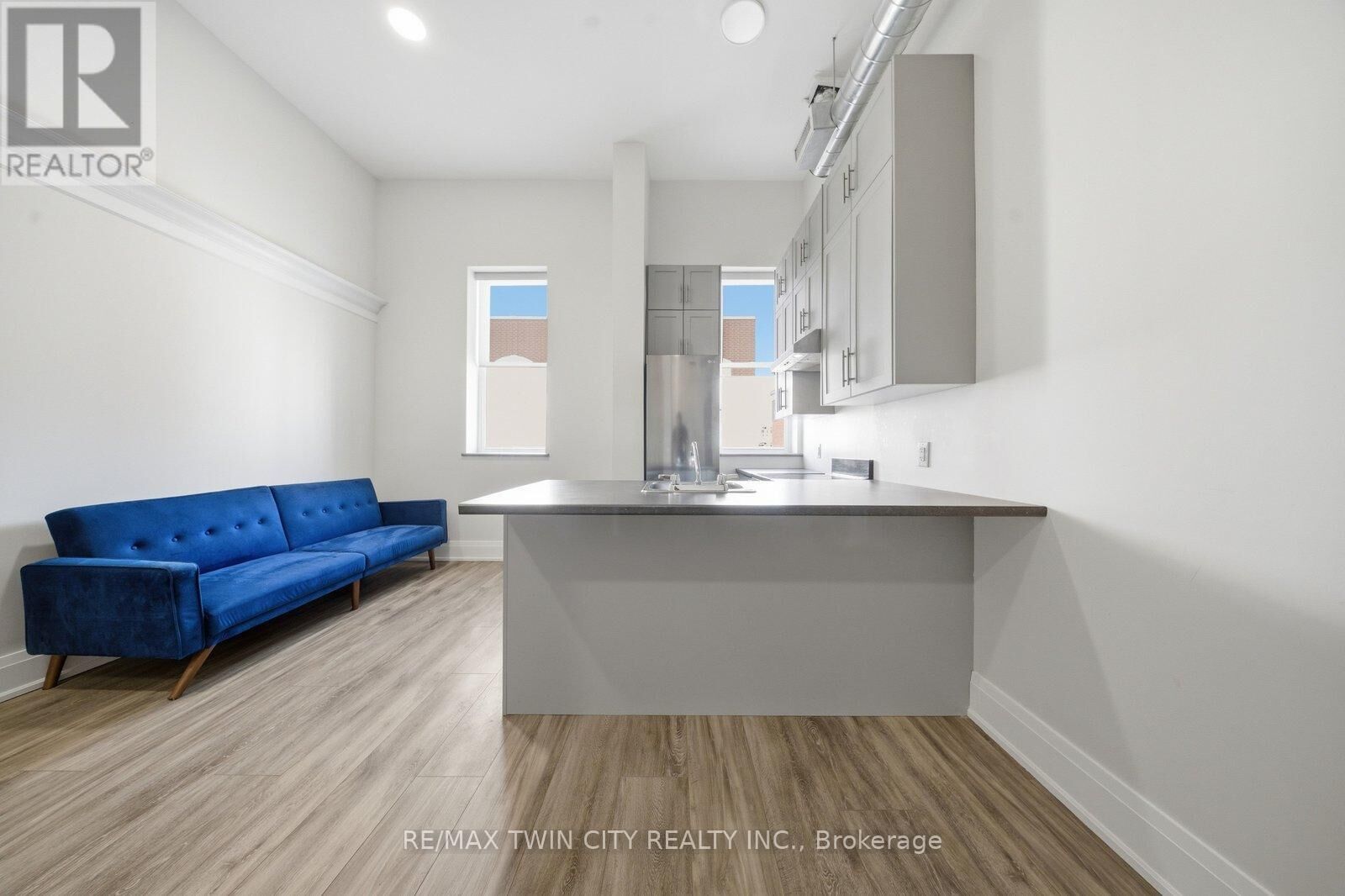 Property Photo: 11 Queen Street 304 ON N3T 3B2