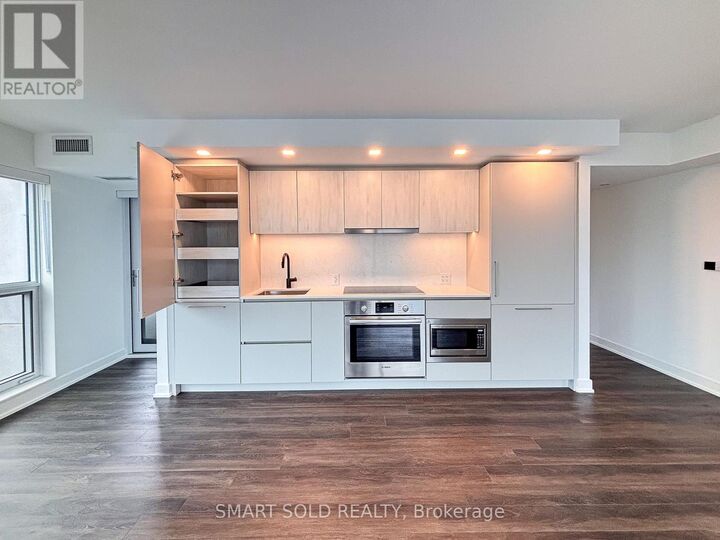 Property Photo: 609 Sherbourne Street 1102 ON M4X 1K7