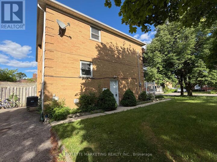 Property Photo: 229 Zelda Crescent Lower ON L4C 2Y7