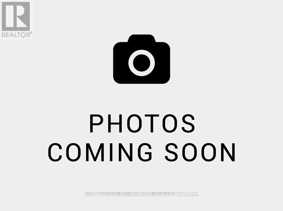 Property Photo: 435 Hensall Circle 67 ON L5A 4P1