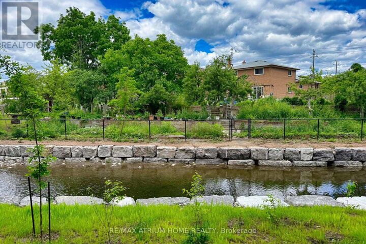 Property Photo: 2145 Sherobee Road 48 ON L5A 3G8