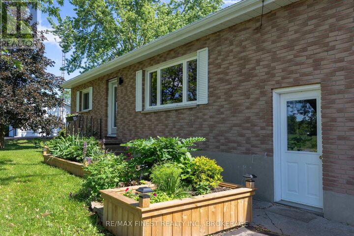 Property Photo:  3700 Yarker Road  ON K0H 1V0 