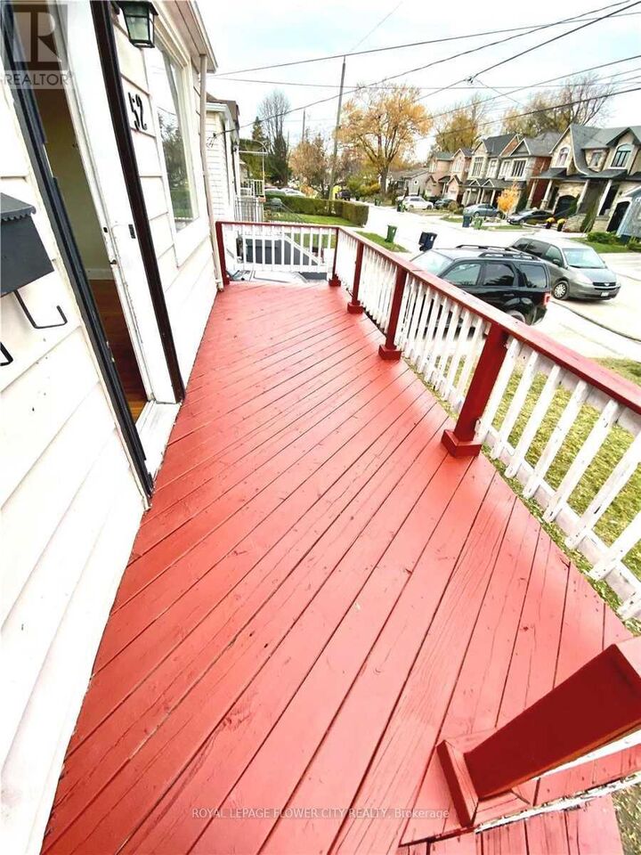 Property Photo: 52 Claremore Avenue ON M1N 3R9