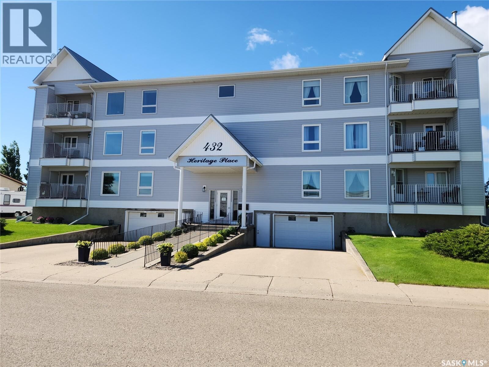 Property Photo:  102 432 Heritage Drive  SK S4A 2P6 