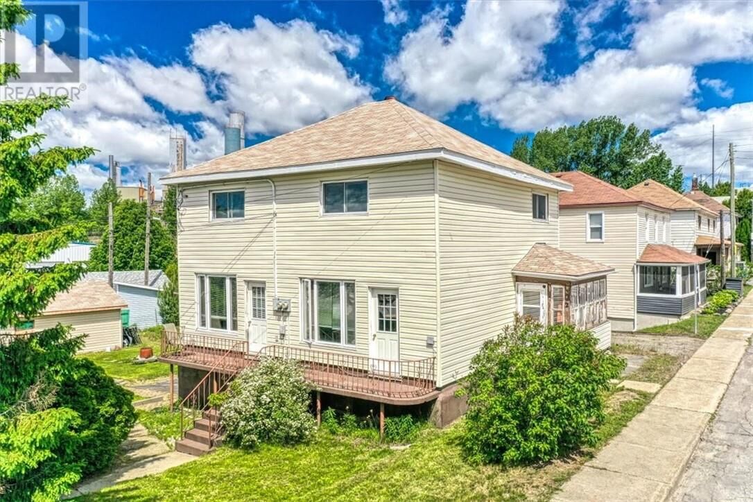 Property Photo: 2 Craig Street ON P0M 1M0