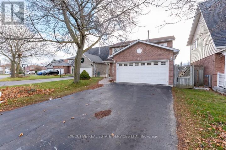 Property Photo:  11 Upland Drive Upper  ON L1N 8H6 