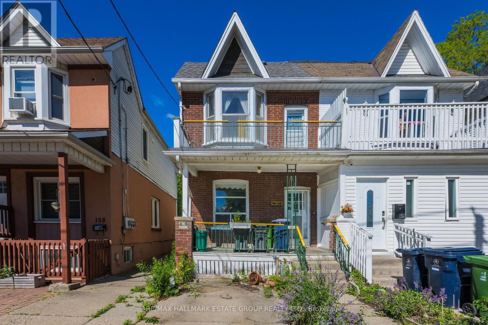 Property Photo:  160 Coxwell Avenue  ON M4L 3B2 
