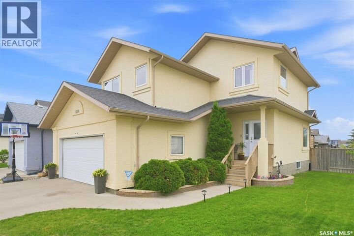 Property Photo: 1358 Denham Crescent SK S7R 0B1
