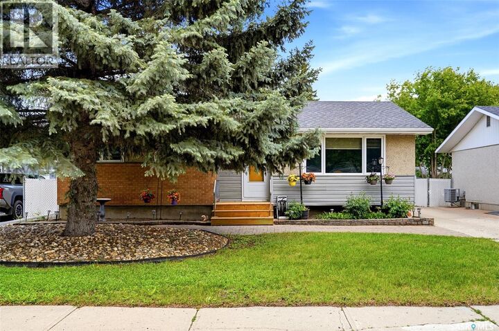 Property Photo: 419 Garnet Street N SK S4R 3T2