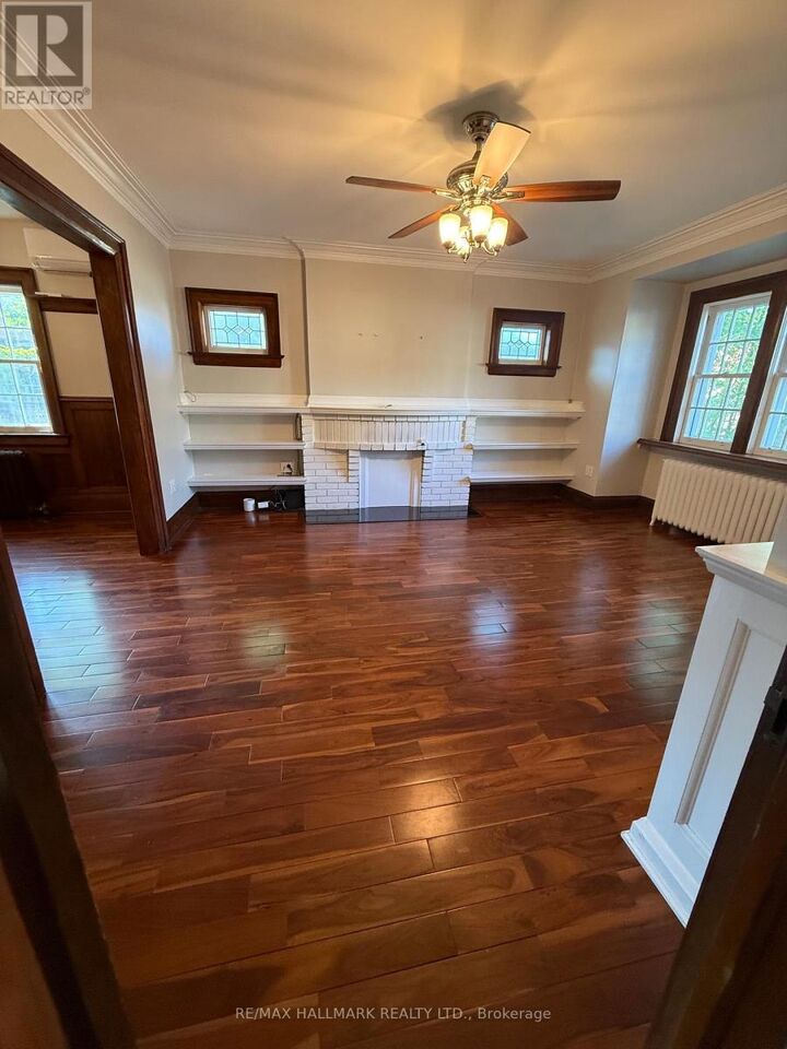 Property Photo:  368 Mount Pleasant Road  ON M4T 2C8 