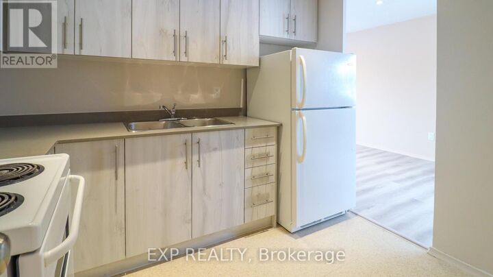 Property Photo: 84 Second Street 207 ON L9W 2C3