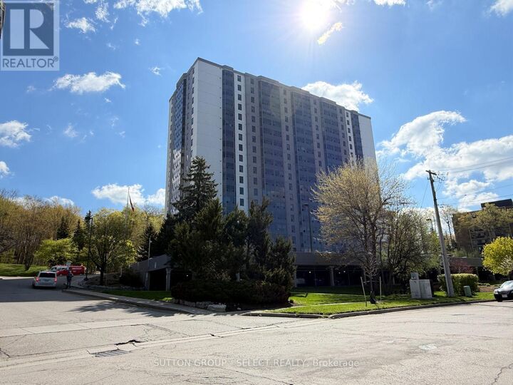 55 Green Valley Drive 1902 — photo 1
