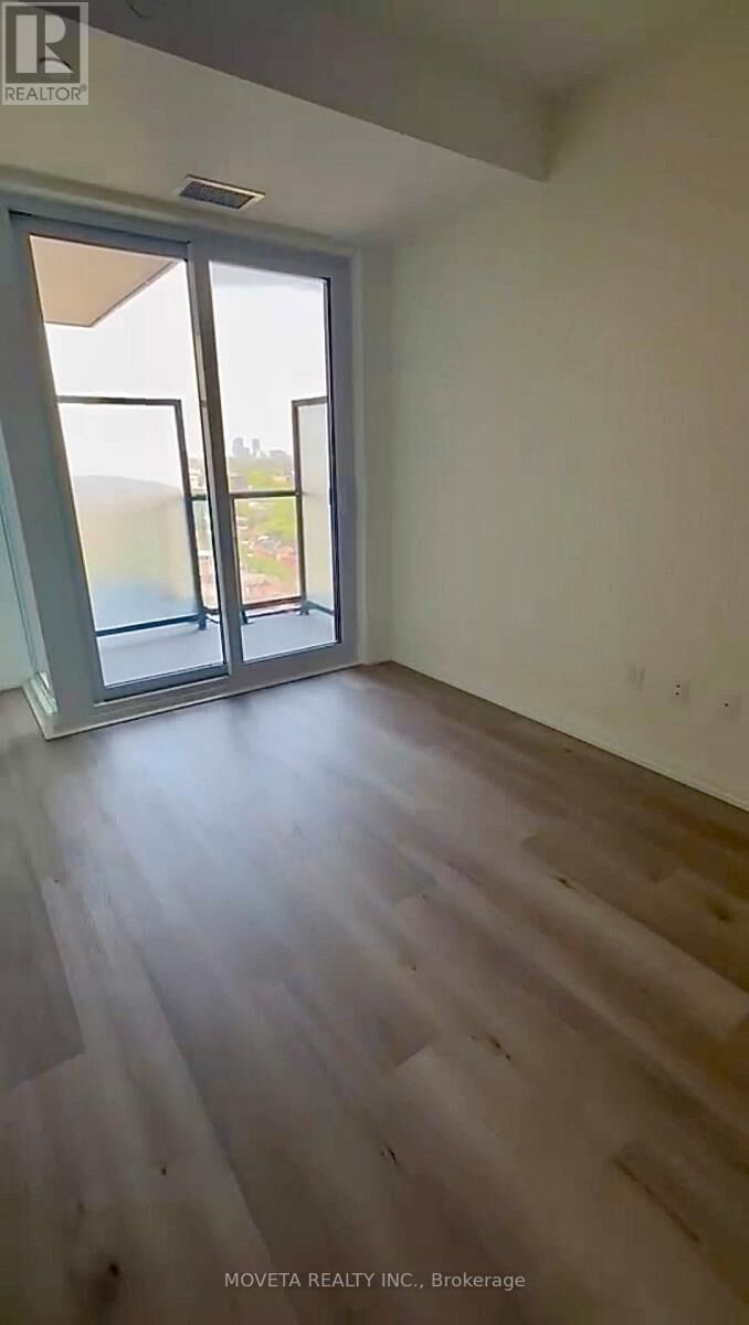 Property Photo:  280 Dundas Street West 1401  ON M5T 0E3 