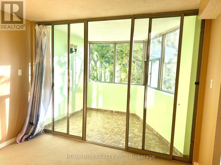Property Photo:  2760 Carousel Crescent 210  ON K1T 2N4 