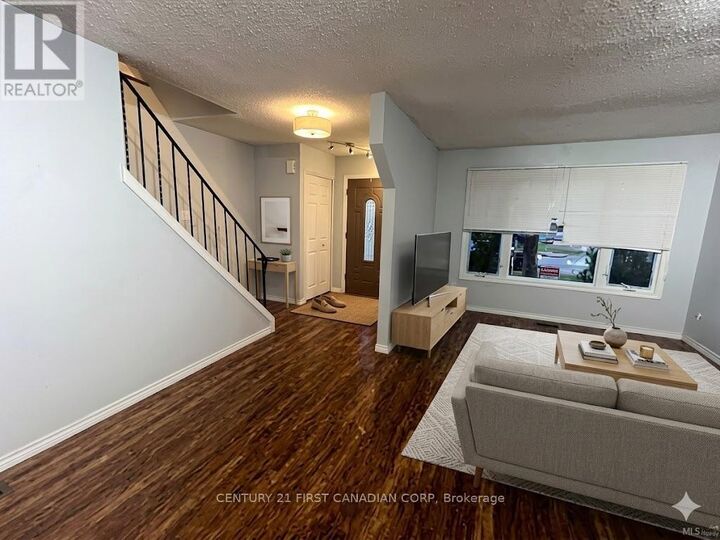 Property Photo: 1470 Aldersbrook Road ON N6G 3V7