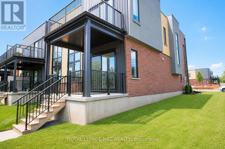 Property Photo: 1465 North Station Street 1 ON L0S 1E3