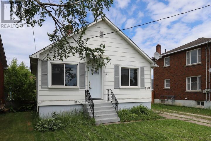 Property Photo: 150 Henrietta Ave ON P6C 1Z8