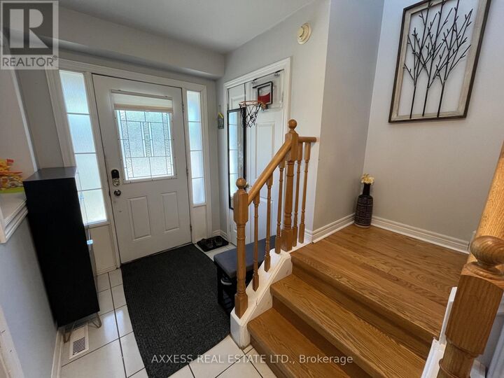 Property Photo:  234 Esther Drive  ON L4N 0G3 