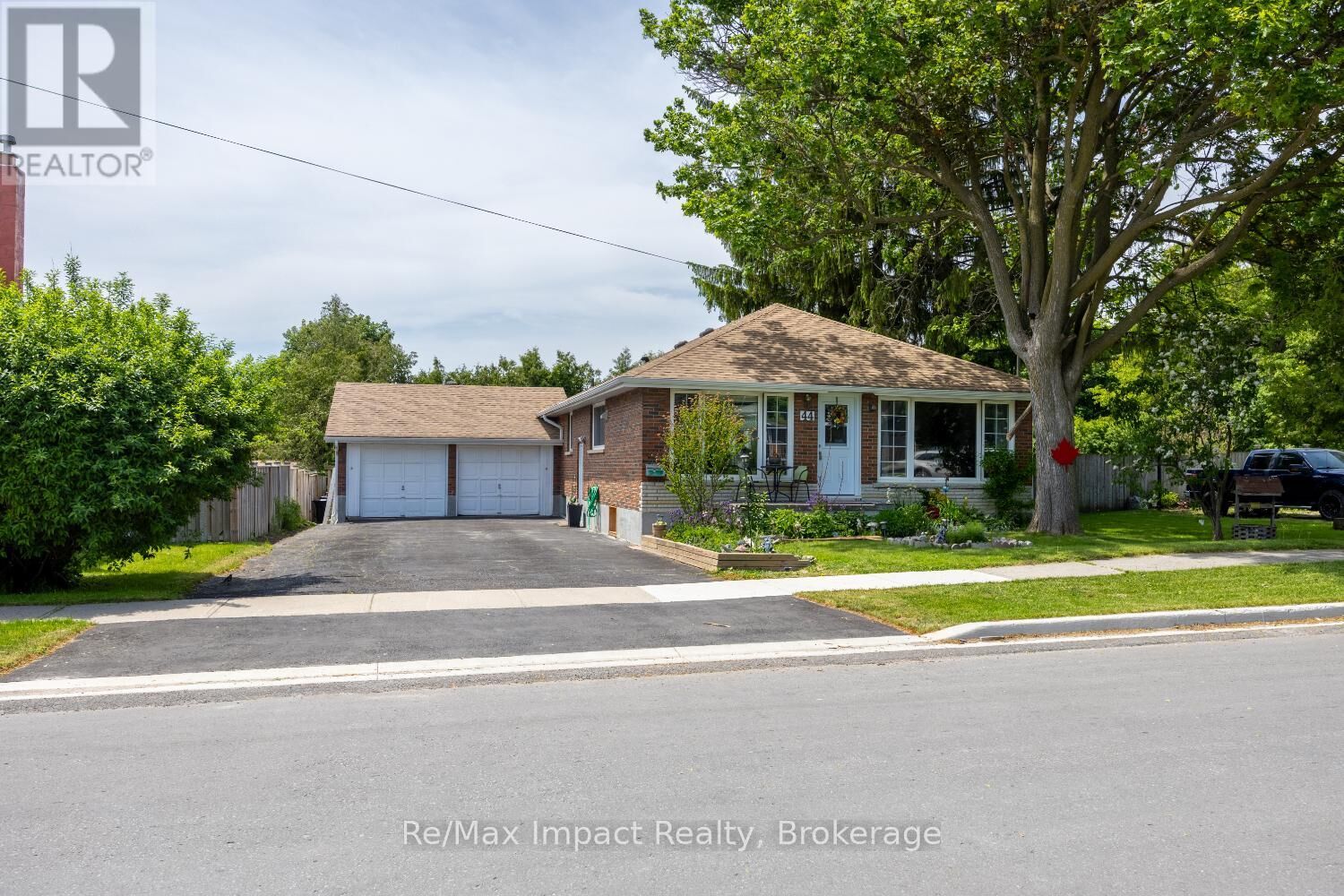 Property Photo: 44 Brown Street ON L1C 2R4