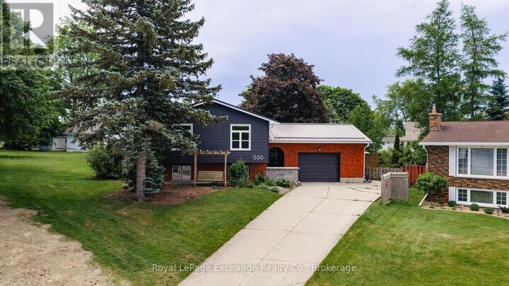 Property Photo: 500 Walkers Circle ON N2Z 2G2