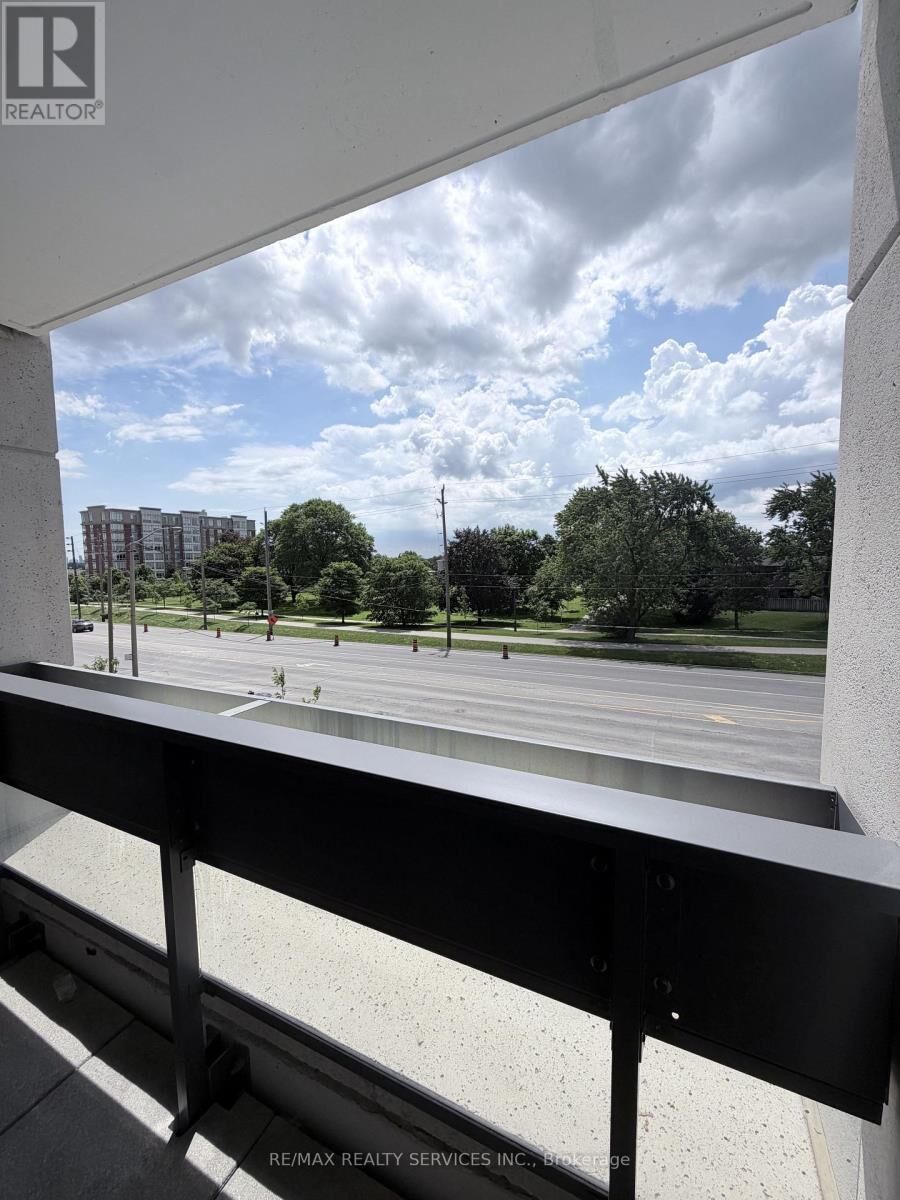 Property Photo: 4010 Eglinton Avenue West 222 ON M9A 0G5