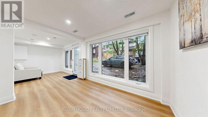 Property Photo:  8 Laxton Avenue  ON M6K 1K9 