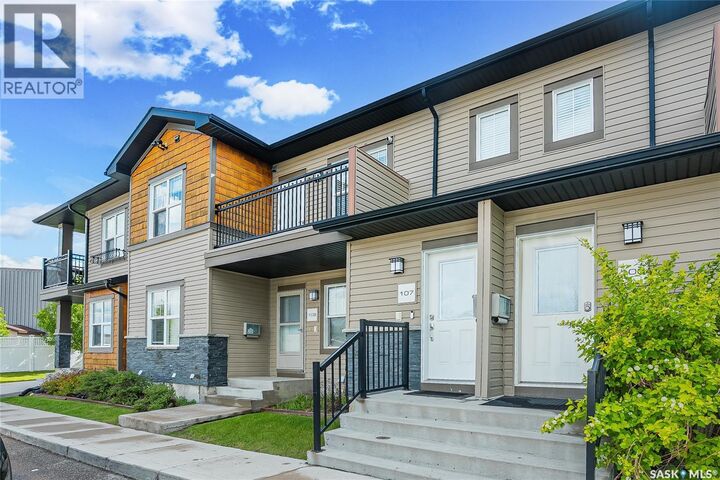 Property Photo:  107 1120 Hampton Circle  SK S7R 0L9 