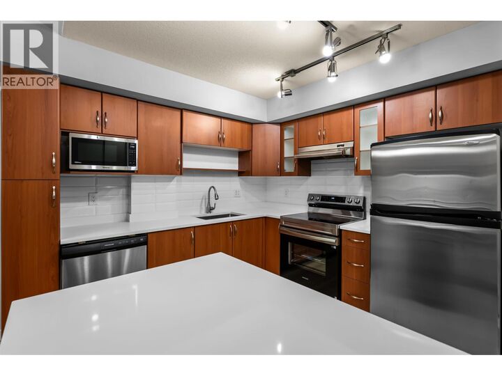 Property Photo:  160 Shoreline Circle 104  BC V3H 0B2 